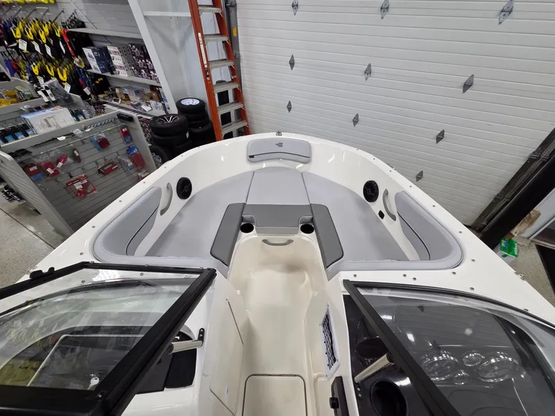 Slide: The Image of Bayliner VR4 Bowrider OB 2026 - 24