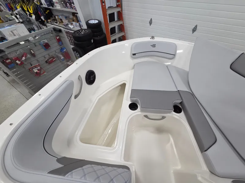 Slide: The Image of Bayliner VR4 Bowrider OB 2026 - 26