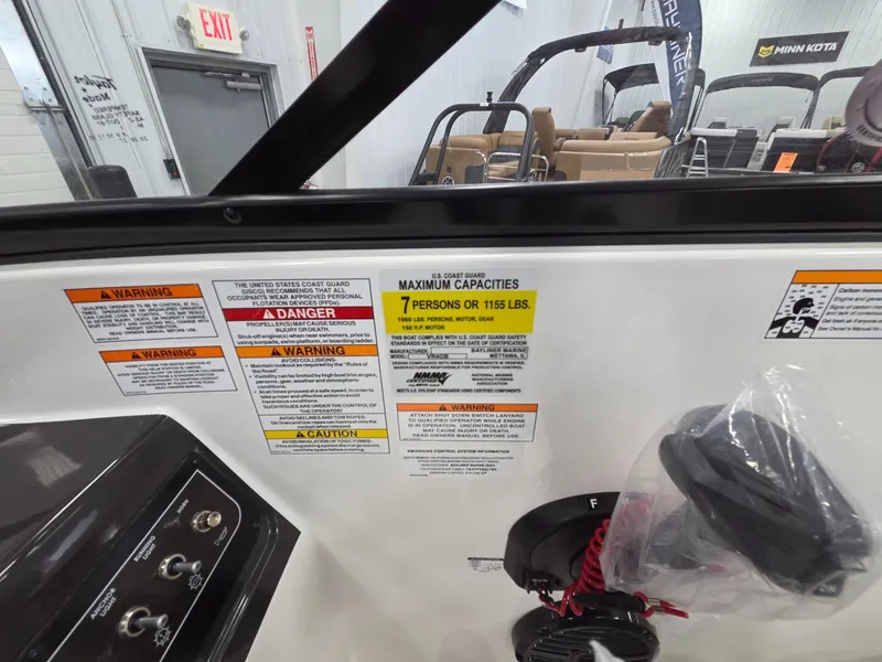 Slide: The Image of Bayliner VR4 Bowrider OB 2026 - 31