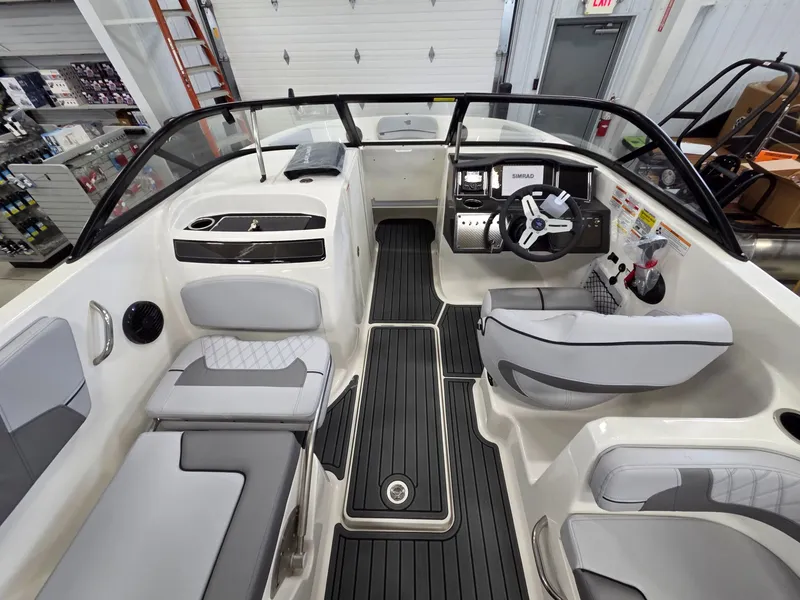 Slide: The Image of Bayliner VR6 Bowrider OB 2026 - 26