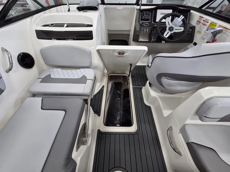 Slide: The Image of Bayliner VR6 Bowrider OB 2026 - 27