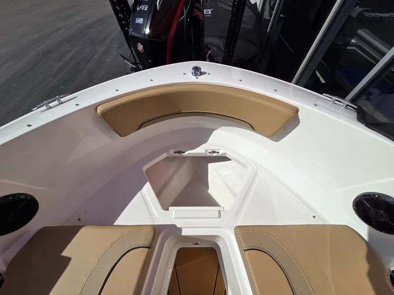 Slide: The Image of Bayliner V20 2026 - 11