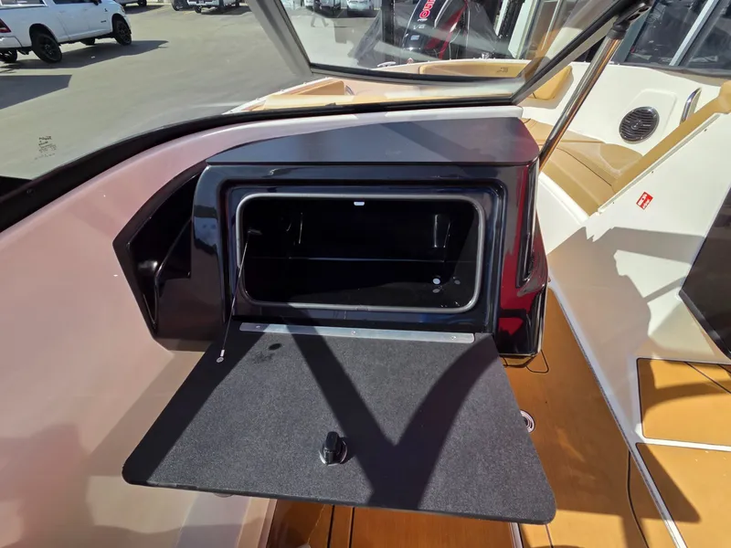 Slide: The Image of Bayliner V20 2026 - 16