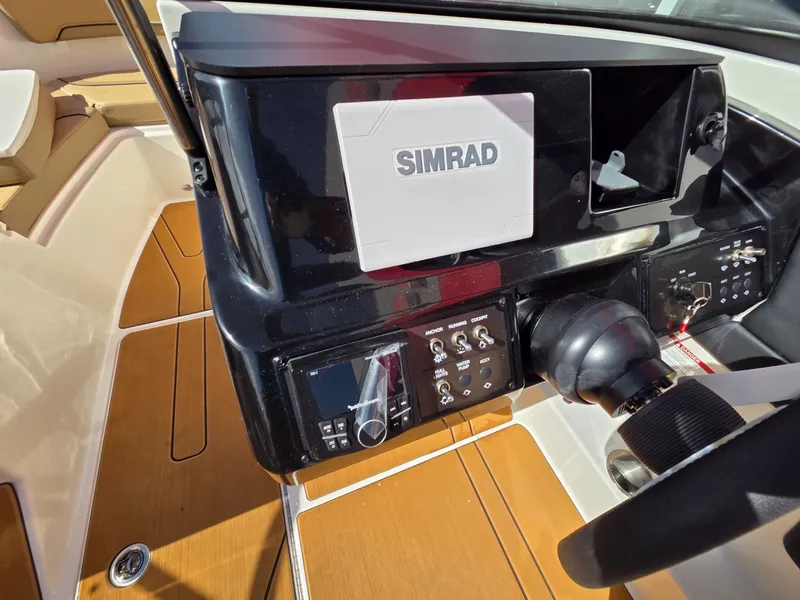 Slide: The Image of Bayliner V20 2026 - 19