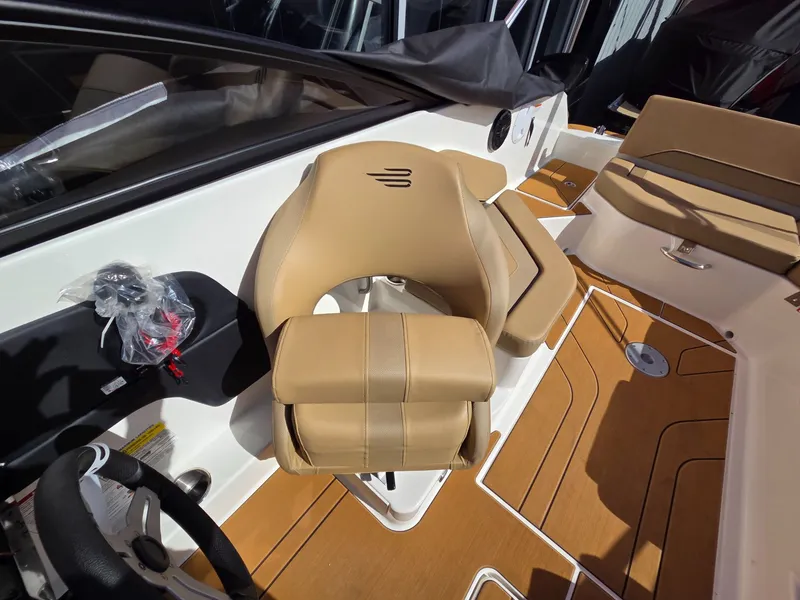 Slide: The Image of Bayliner V20 2026 - 22