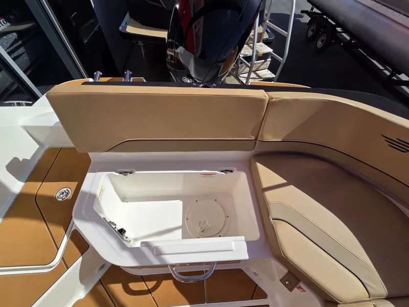 Slide: The Image of Bayliner V20 2026 - 27