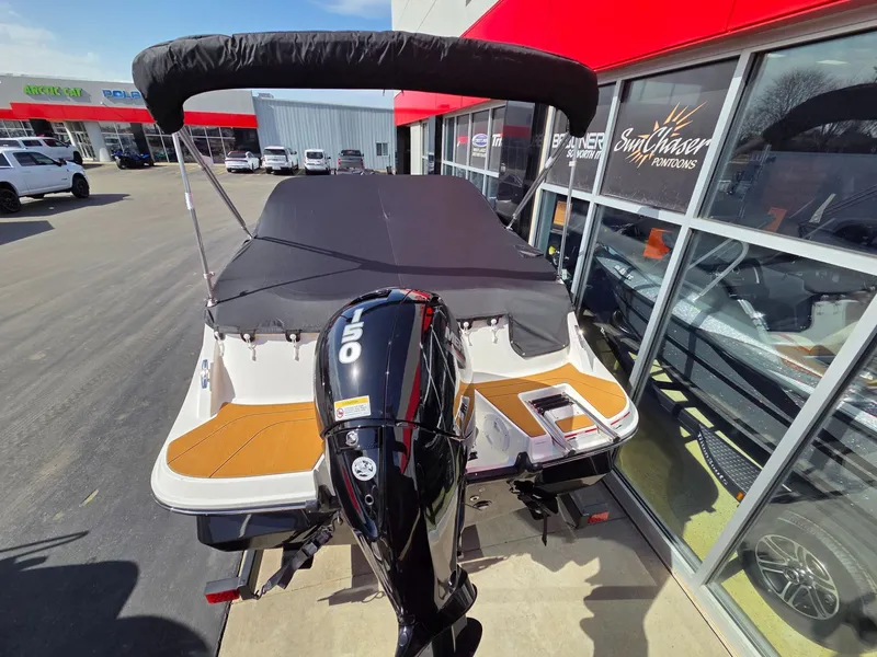 Slide: The Image of Bayliner V20 2026 - 6