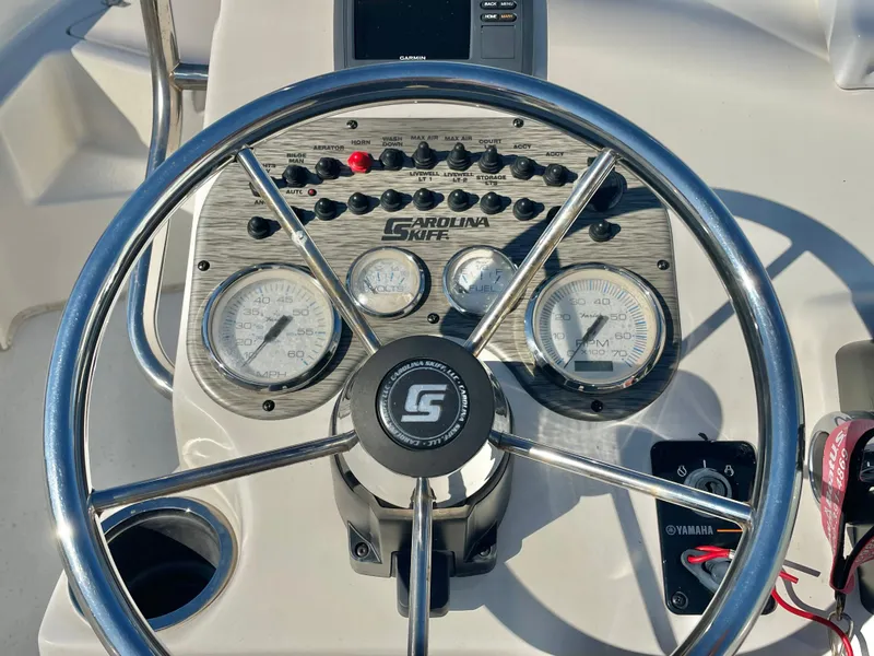 Slide: The Image of Carolina 178 DLV 2015 - 11