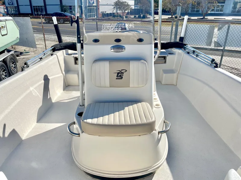 Slide: The Image of Carolina 178 DLV 2015 - 15