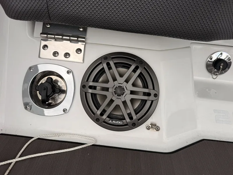 Slide: The Image of Scarab 285 LX Wake 2025 - 34