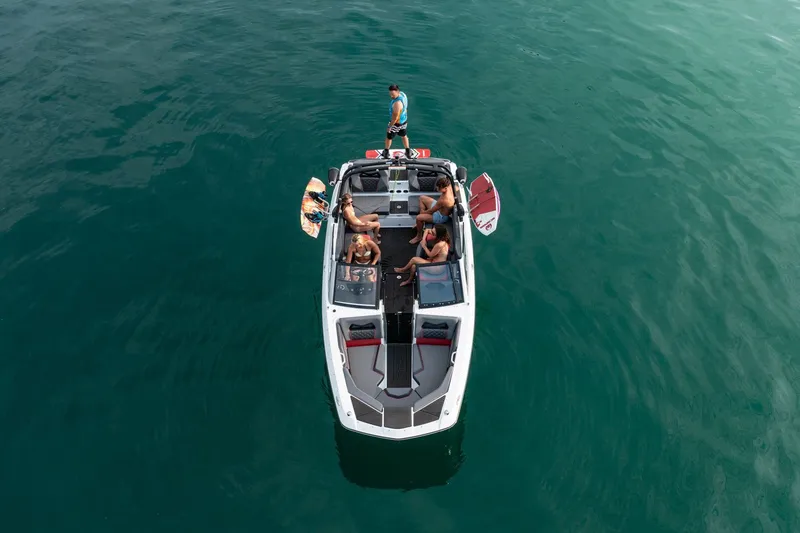 Slide: The Image of Scarab 235 LX Wake 2025 - 11