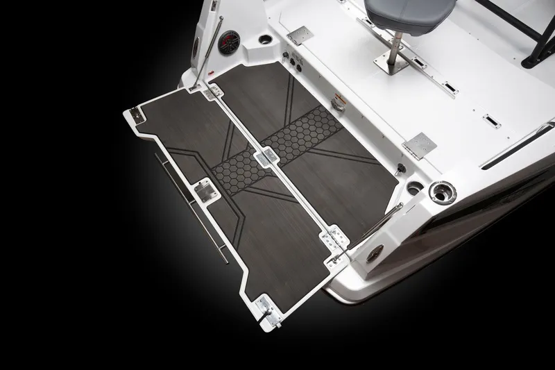 Slide: The Image of Scarab 255 Open LX 2026 - 7