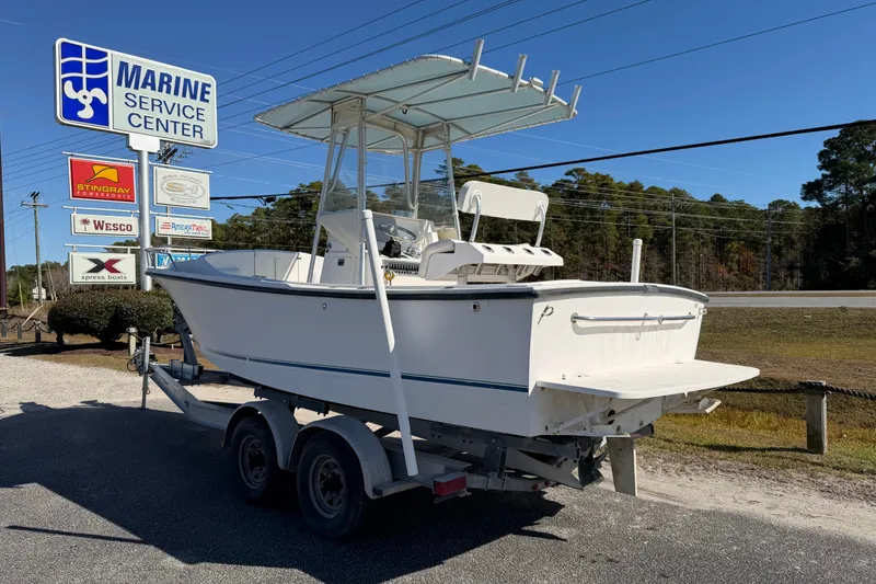 Slide: The Image of 2006 Shamrock 220 Stalker boat on trailer at Marine Service Center. - 3