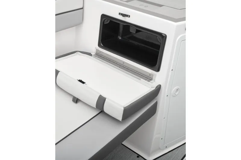 Slide: The Image of Yamaha AR220 2026 - 2