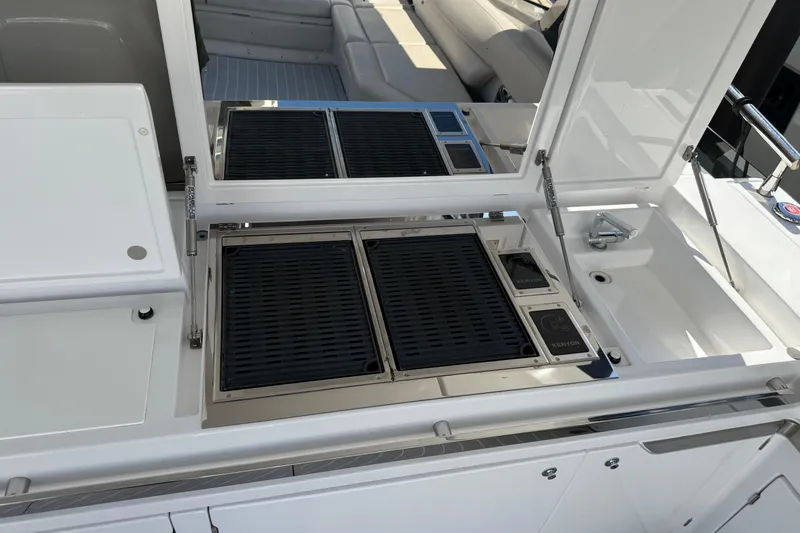 Slide: The Image of Outdoor kitchen on 2023 Azimut Verve 47 yacht with grill and sink. - 25