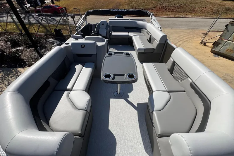 Slide: The Image of 2026 Princecraft Vectra 19 L pontoon boat with spacious seating and central table. - 7