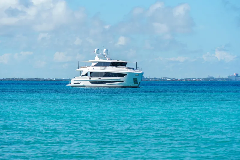Slide: The Image of Luxury Horizon FD90 yacht on clear blue ocean, 2023 model. - 29