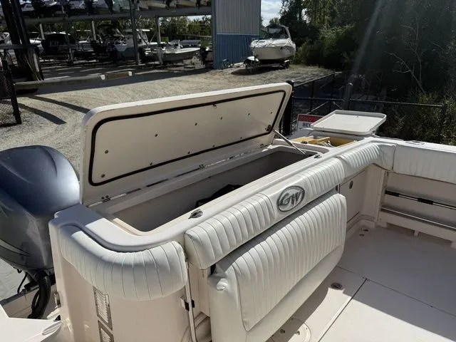 Slide: The Image of Grady-White Express 330 2006 - 13