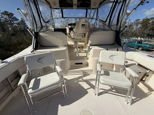 Slide: The Image of Grady-White Express 330 2006 - 17