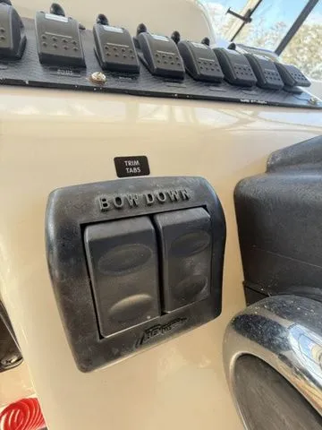 Slide: The Image of Grady-White Express 330 2006 - 31