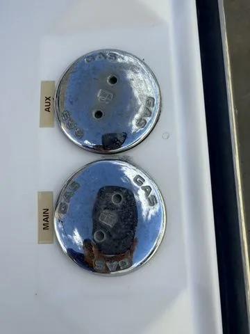 Slide: The Image of Grady-White Express 330 2006 - 51