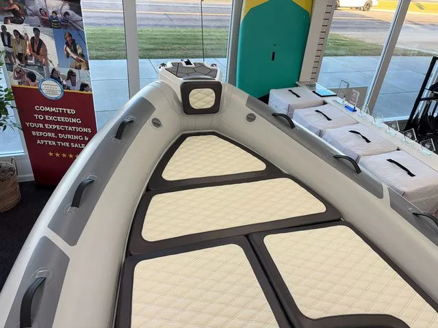 Slide: The Image of Highfield Sport 660 2025 - 8