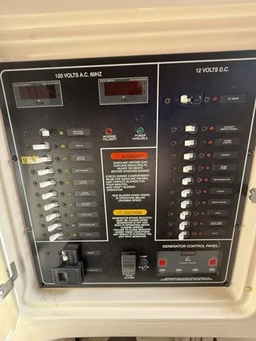 Slide: The Image of Grady-White Express 330 2006 - 45