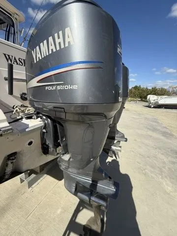 Slide: The Image of Grady-White Express 330 2006 - 7