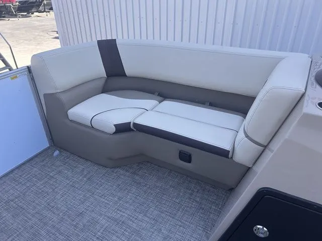 Slide: The Image of G3 Select 18C 2026 - 17