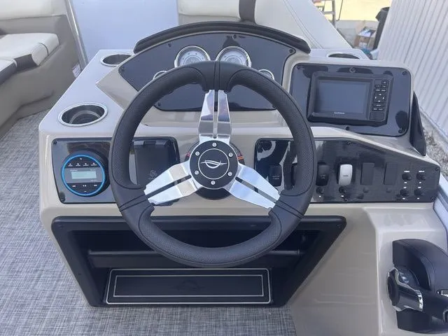 Slide: The Image of SunCatcher Select 18C 2026 - 10