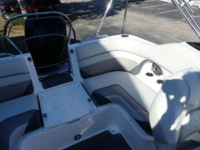 Slide: The Image of Hurricane SunDeck 2486 OB 2026 - 14