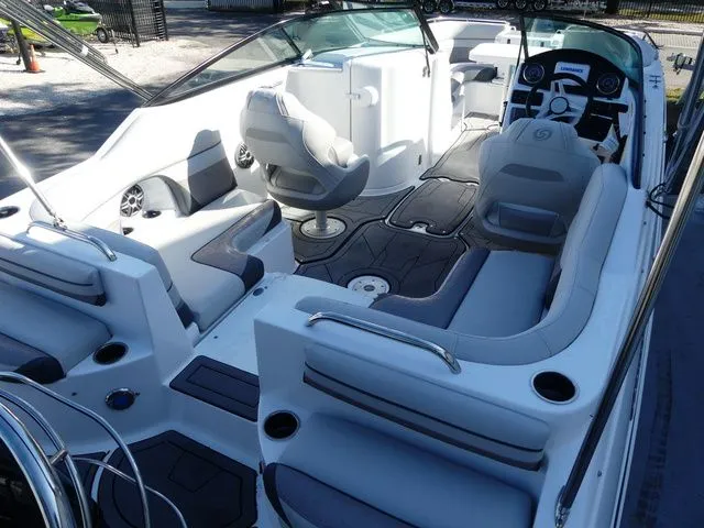 Slide: The Image of Hurricane SunDeck 2486 OB 2026 - 8