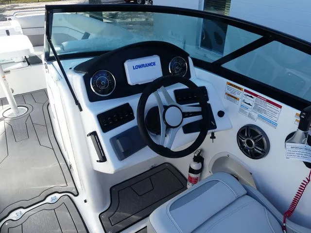 Slide: The Image of Hurricane SunDeck 2486 OB 2026 - 9