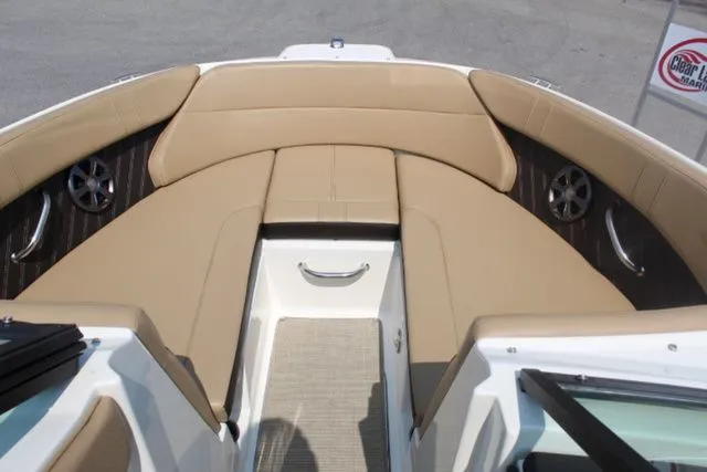 Slide: The Image of Sea Ray SPX 230 Outboard 2019 - 12
