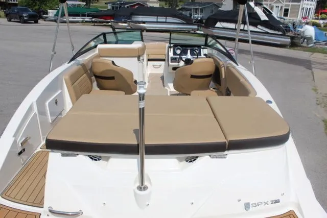 Slide: The Image of Sea Ray SPX 230 Outboard 2019 - 9