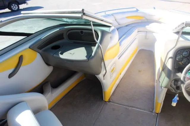 Slide: The Image of Crownline Boats 202 BR 2002 - 13