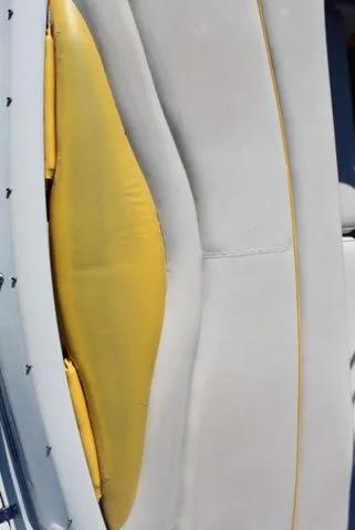 Slide: The Image of Crownline Boats 202 BR 2002 - 21