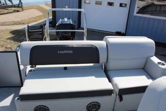 Slide: The Image of Harris Cruiser 230 SLDH 2PC 2025 - 12