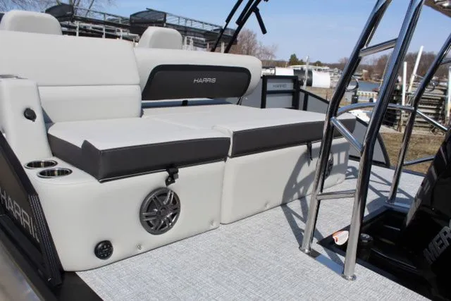 Slide: The Image of Harris Cruiser 230 SLDH 2PC 2025 - 19