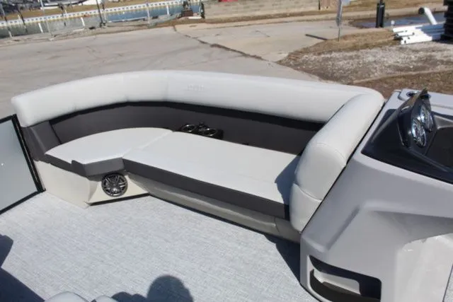 Slide: The Image of Harris Cruiser 230 SLDH 2PC 2025 - 9