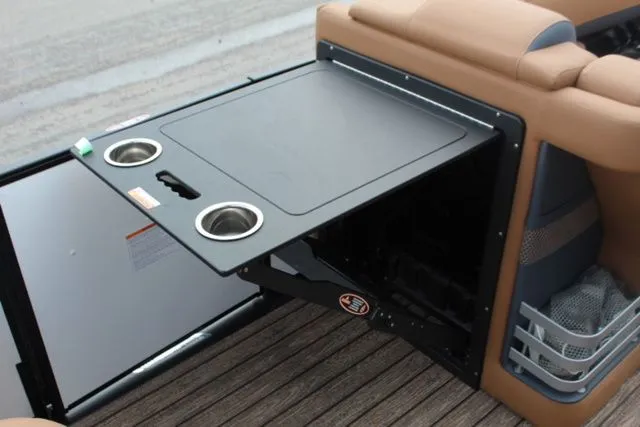 Slide: The Image of Harris Grand Mariner 250 SLDH 2025 - 21