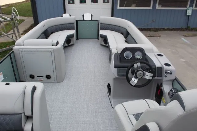 Slide: The Image of Harris Cruiser 250 SL 2026 - 11