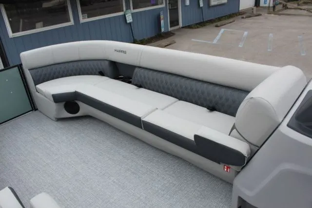 Slide: The Image of Harris Cruiser 250 SL 2026 - 17