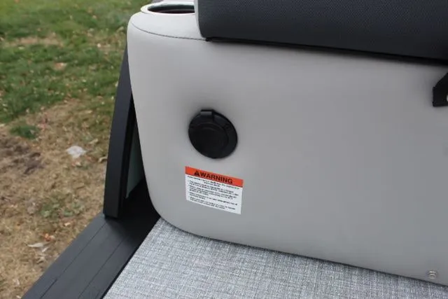 Slide: The Image of Harris Cruiser 250 SL 2026 - 28