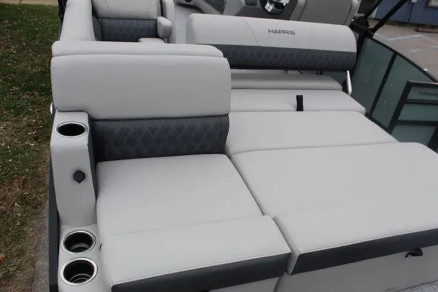 Slide: The Image of Harris Cruiser 250 SL 2026 - 29