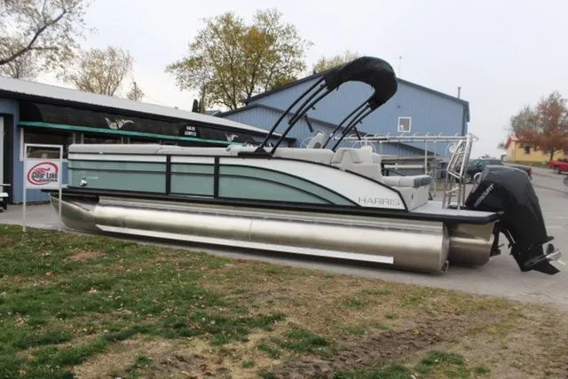 Slide: The Image of Harris Cruiser 250 SL 2026 - 3