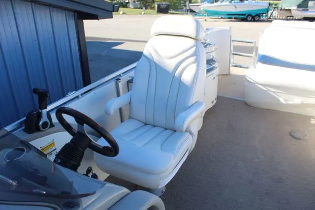 Slide: The Image of Harris 250 Royal Heritage 2007 - 10