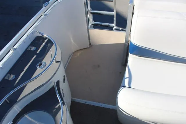 Slide: The Image of Harris 250 Royal Heritage 2007 - 16