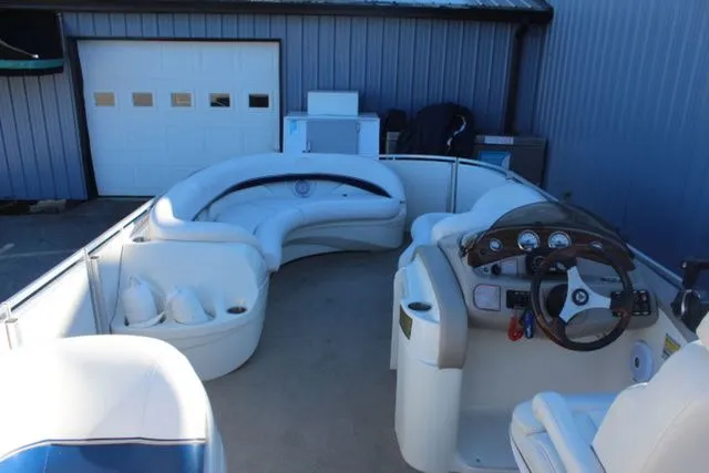 Slide: The Image of Harris 250 Royal Heritage 2007 - 7