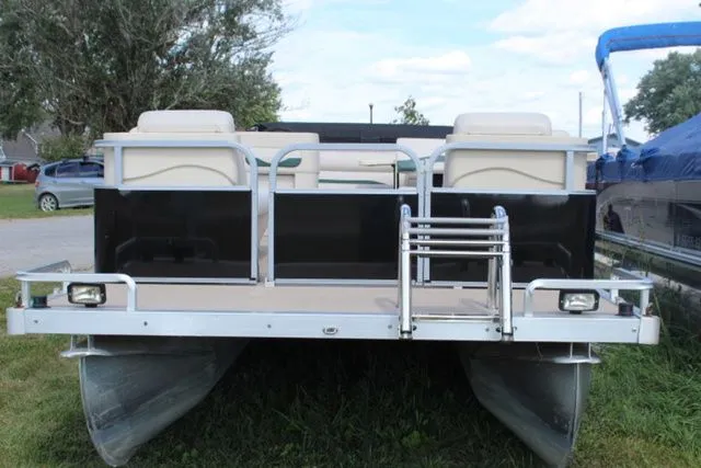 Slide: The Image of Harris Sunliner 220 1997 - 2